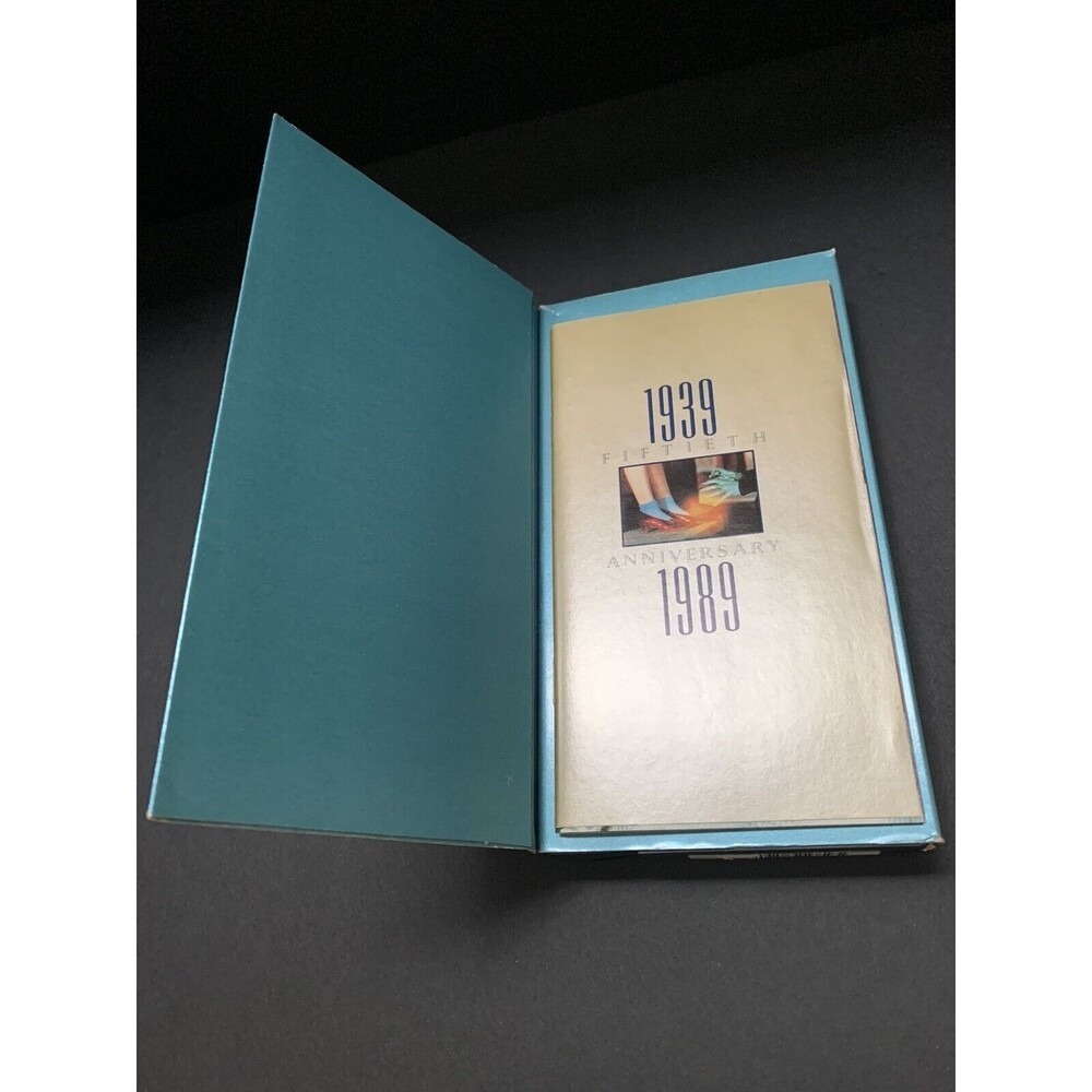 MGM The Wizard of Oz Book & VHS Set‎ Unisex OS Blue 50th Anniversary Collector - Picture 7 of 10